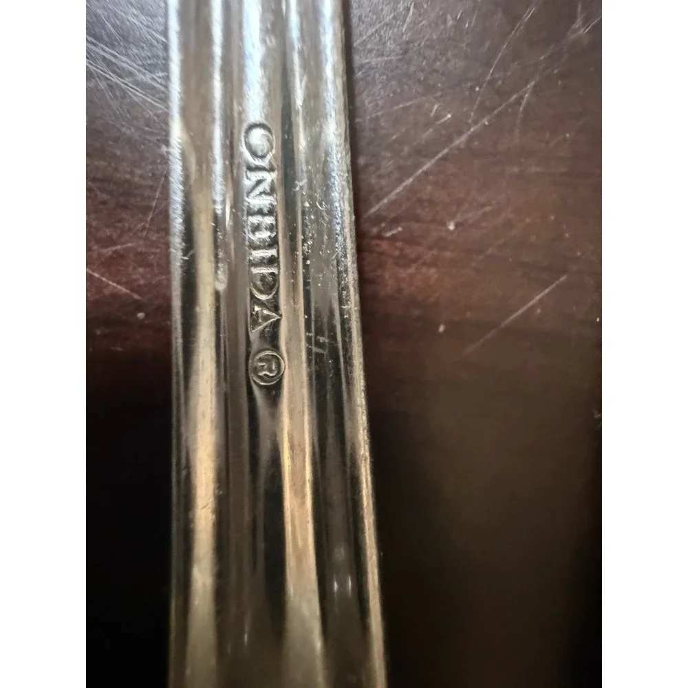 Oneida Gala Impulse Stainless Flatware Lot 29 Pc Silverware Spoons Forks Knives